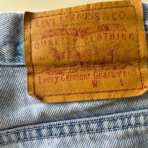 Levi’s High Waited mom shorts